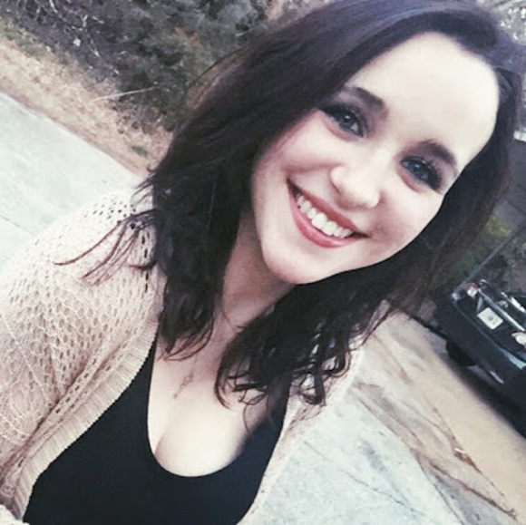 Meet your Posher, Jenna - Picture 1 of 1